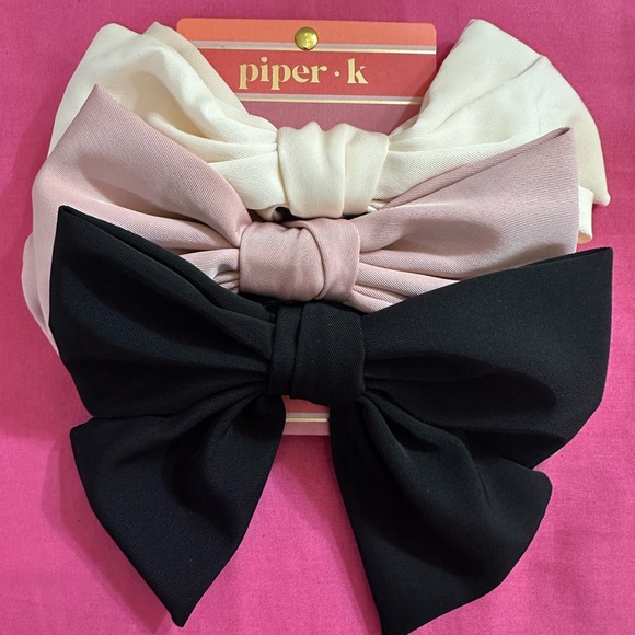 Piper K Bow Scrunchies - Picture 1 of 2